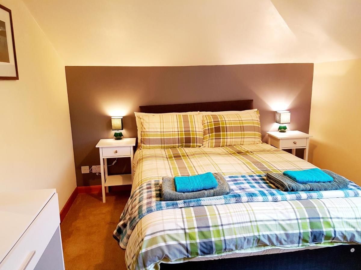 Stylish 2 Bedroom - 2 Miles Inverness City Centre Kültér fotó