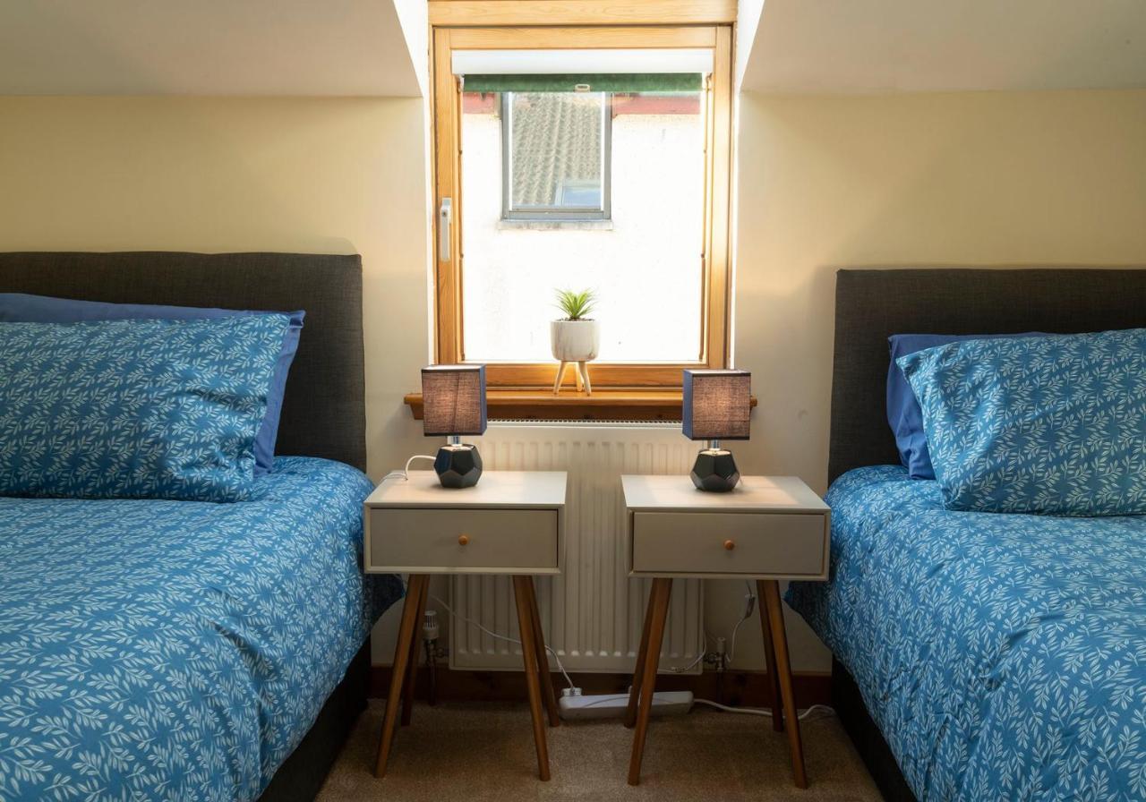 Stylish 2 Bedroom - 2 Miles Inverness City Centre Kültér fotó